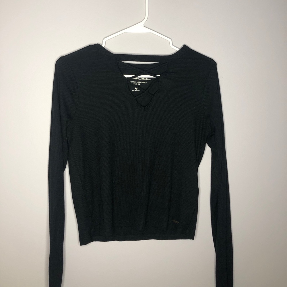 Black hollister slightly cropped criss cross shirt